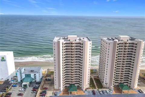 Condominio en venta en Daytona Beach, Florida, 2 dormitorios, 155.52 m2 № 1544303 - foto 4