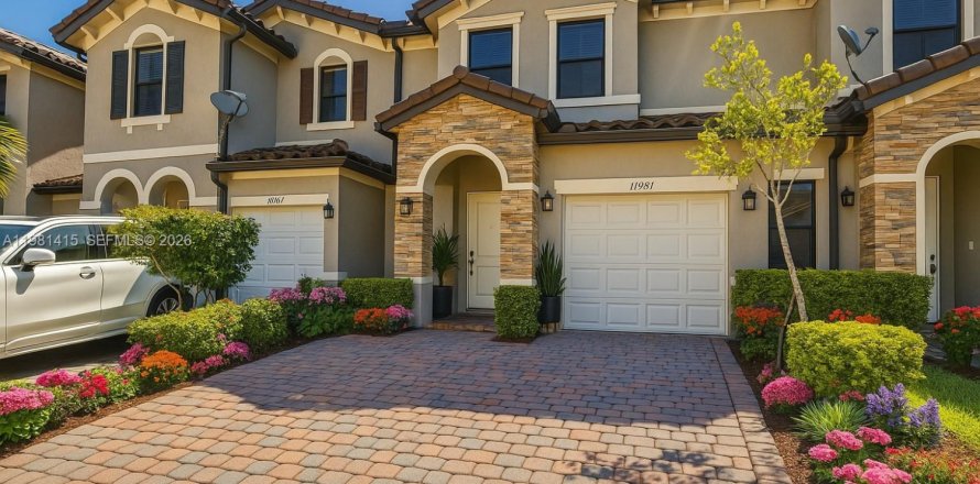 Adosado en Miami, Florida 3 dormitorios, 158.03 m2 № 2043451