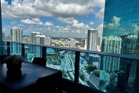 Снять в аренду кондоминиум в Майами, Флорида 1 спальня, 74.23м2, № 1957832 - фото 2