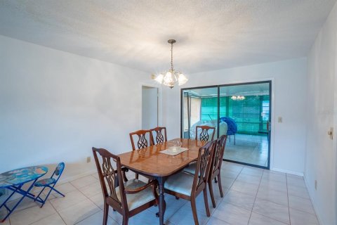 Villa ou maison à vendre à Palm Coast, Floride: 3 chambres, 181.16 m2 № 2347272 - photo 5
