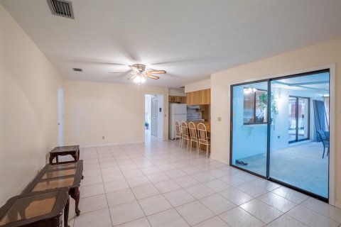 Villa ou maison à vendre à Palm Coast, Floride: 3 chambres, 181.16 m2 № 2347272 - photo 12
