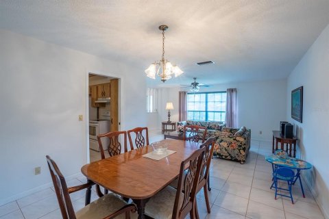 Villa ou maison à vendre à Palm Coast, Floride: 3 chambres, 181.16 m2 № 2347272 - photo 6