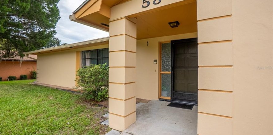 Villa ou maison à Palm Coast, Floride 3 chambres, 181.16 m2 № 2347272