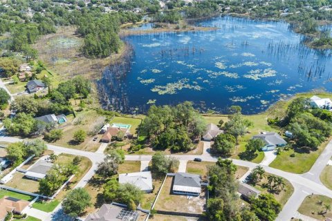 Terreno en venta en Deltona, Florida № 1885530 - foto 12