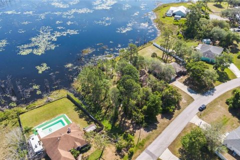 Terreno en venta en Deltona, Florida № 1885530 - foto 1