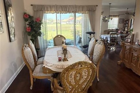 House in Kissimmee, Florida 4 bedrooms, 178.65 sq.m. № 1543718 - photo 7