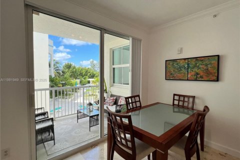 Copropriété à louer à Surfside, Floride: 1 chambre, 72.46 m2 № 2062987 - photo 17