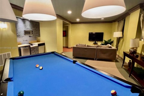 Copropriété à louer à Surfside, Floride: 1 chambre, 72.46 m2 № 2062987 - photo 25