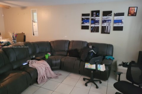 Adosado en venta en Homestead, Florida, 3 dormitorios, 126.16 m2 № 1825995 - foto 6
