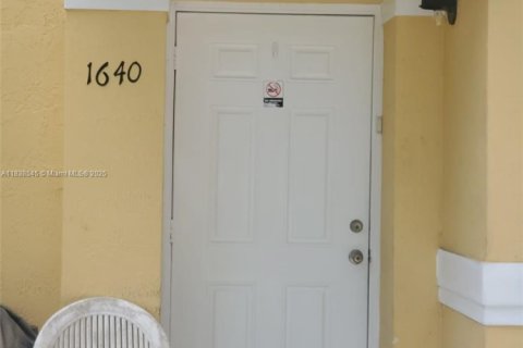 Adosado en venta en Homestead, Florida, 3 dormitorios, 126.16 m2 № 1825995 - foto 3