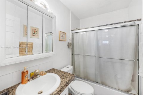 Villa ou maison à vendre à Homestead, Floride: 3 chambres, 120.03 m2 № 2024728 - photo 25