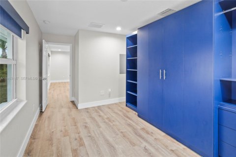 House in Jupiter, Florida 2 bedrooms, 94.57 sq.m. № 2006943 - photo 11