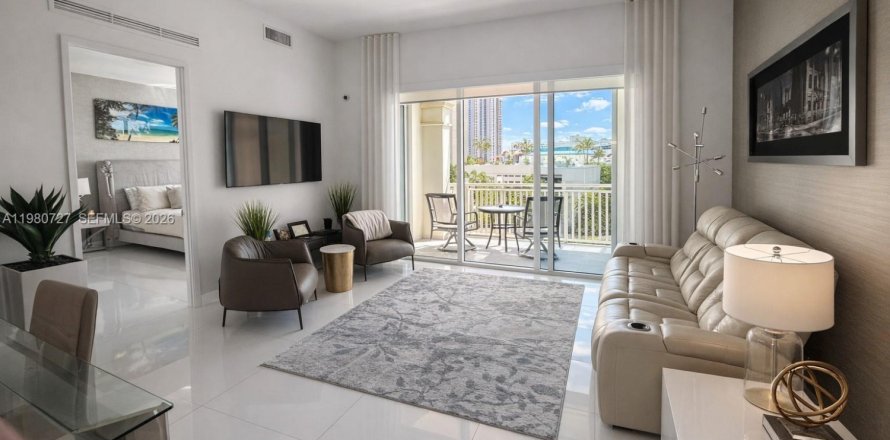 Condo à Sunny Isles Beach, Floride, 3 chambres  № 2043069