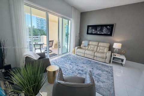 Copropriété à vendre à Sunny Isles Beach, Floride: 3 chambres, 153.1 m2 № 2043069 - photo 2