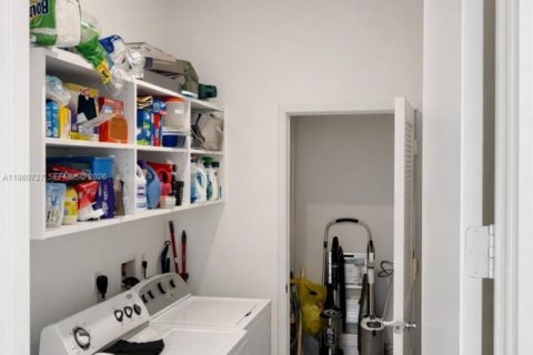 Copropriété à vendre à Sunny Isles Beach, Floride: 3 chambres, 153.1 m2 № 2043069 - photo 12