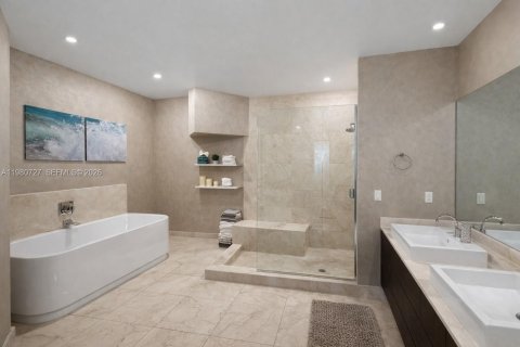 Copropriété à vendre à Sunny Isles Beach, Floride: 3 chambres, 153.1 m2 № 2043069 - photo 10