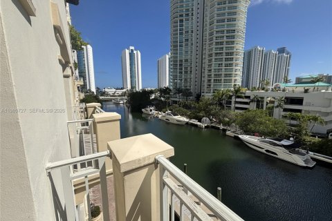 Copropriété à vendre à Sunny Isles Beach, Floride: 3 chambres, 153.1 m2 № 2043069 - photo 15