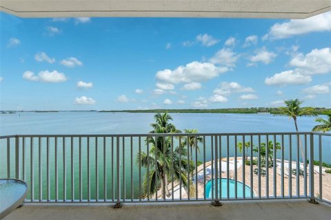 Copropriété à vendre à Saint Petersburg, Floride: 1 chambre, 47.01 m2 № 1900297 - photo 3