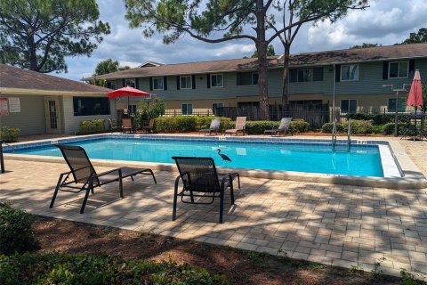 Condo in Brandon, Florida, 2 bedrooms  № 2231714 - photo 29