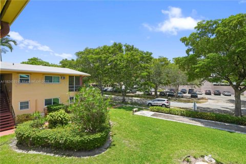 Condominio en venta en Hollywood, Florida, 2 dormitorios, 78.97 m2 № 1792390 - foto 26