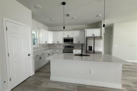 Villa ou maison à louer à Citrus Springs, Floride: 3 chambres, 142.05 m2 № 2151316 - photo 9