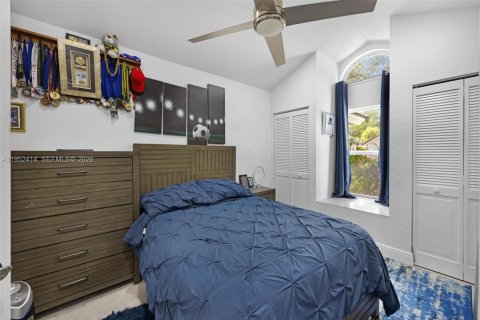 House in Coral Springs, Florida 3 bedrooms, 166.02 sq.m. № 2007442 - photo 29