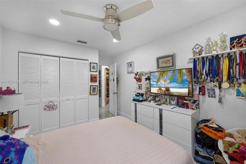 House in Coral Springs, Florida 3 bedrooms, 166.02 sq.m. № 2007442 - photo 27