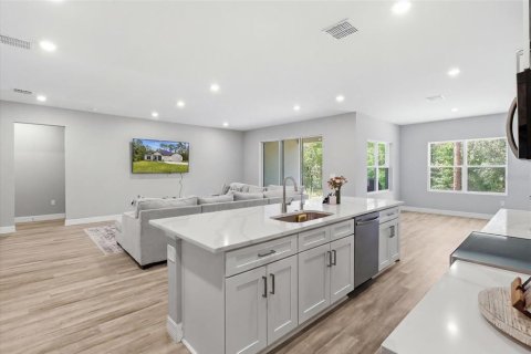 House in Hernando, Florida 4 bedrooms, 230.21 sq.m. № 2226298 - photo 20