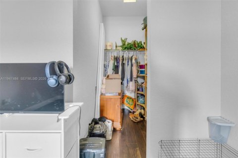 Снять в аренду таунхаус в Дейви, Флорида 3 спальни, 194.82м2, № 2004458 - фото 22