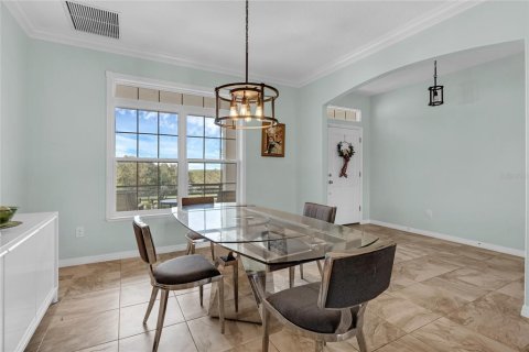 House in Weirsdale, Florida 5 bedrooms, 325.34 sq.m. № 1918818 - photo 10