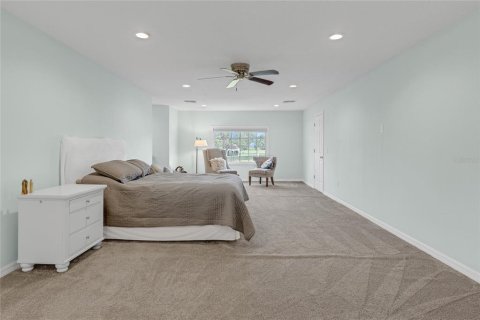 House in Weirsdale, Florida 5 bedrooms, 325.34 sq.m. № 1918818 - photo 22