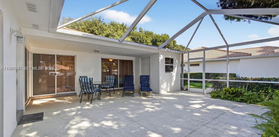 Adosado en Palm Beach Gardens, Florida 2 dormitorios, 107.02 m2 № 2088490