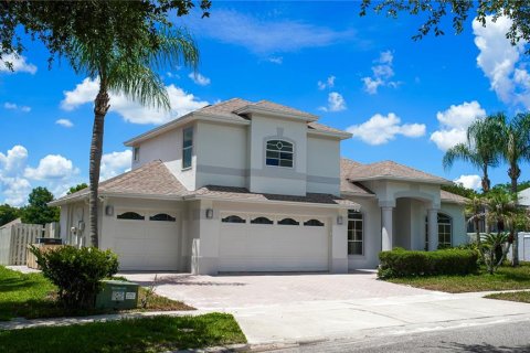 Villa ou maison à vendre à Orlando, Floride: 4 chambres, 301.47 m2 № 2147842 - photo 2
