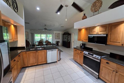 Villa ou maison à vendre à Punta Gorda, Floride: 3 chambres, 195.56 m2 № 2418951 - photo 9