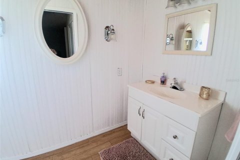 House in Nokomis, Florida 3 bedrooms, 155.43 sq.m. № 2275739 - photo 28