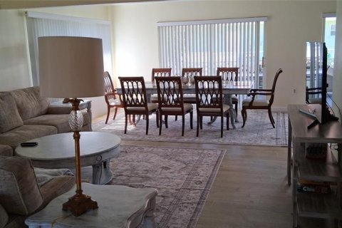 House in Nokomis, Florida 3 bedrooms, 155.43 sq.m. № 2275739 - photo 8