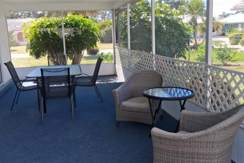 House in Nokomis, Florida 3 bedrooms, 155.43 sq.m. № 2275739 - photo 17