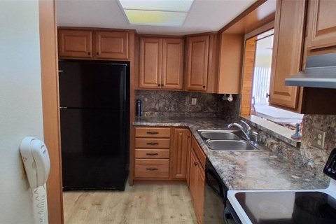 House in Nokomis, Florida 3 bedrooms, 155.43 sq.m. № 2275739 - photo 5