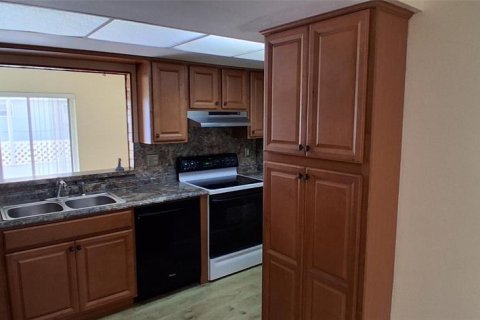 House in Nokomis, Florida 3 bedrooms, 155.43 sq.m. № 2275739 - photo 4