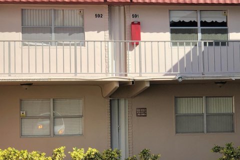 Copropriété à vendre à Delray Beach, Floride: 1 chambre, 66.89 m2 № 2013924 - photo 2