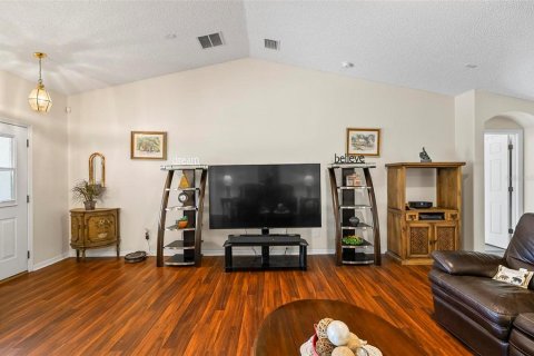 House in Palm Coast, Florida 4 bedrooms, 193.89 sq.m. № 1687232 - photo 9