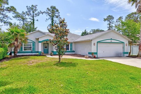 House in Palm Coast, Florida 4 bedrooms, 193.89 sq.m. № 1687232 - photo 1