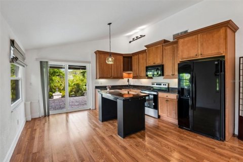 Купить виллу или дом в Галфпорта, Флорида 5 комнат, 110.37м2, № 2238650 - фото 6
