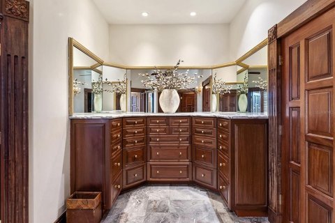 Купить виллу или дом в Сарасота, Флорида 14 комнат, 993.78м2, № 2125689 - фото 20