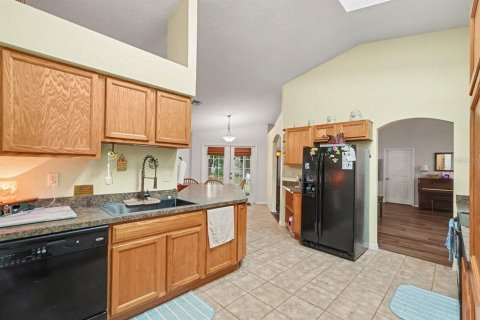 House in Brooksville, Florida 3 bedrooms, 187.85 sq.m. № 2403710 - photo 13