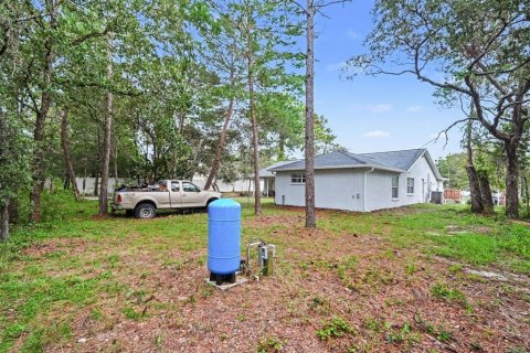 House in Brooksville, Florida 3 bedrooms, 187.85 sq.m. № 2403710 - photo 28