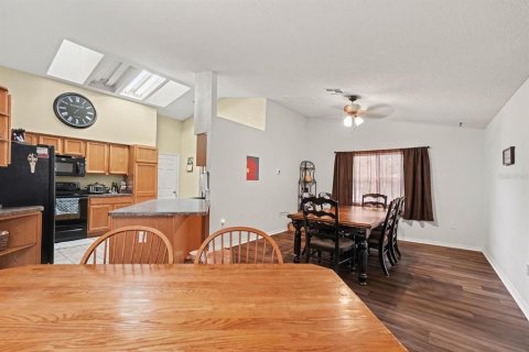 House in Brooksville, Florida 3 bedrooms, 187.85 sq.m. № 2403710 - photo 10