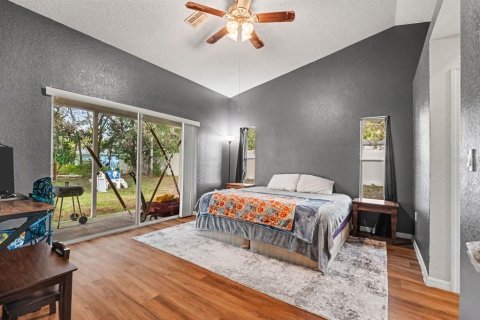 House in Brooksville, Florida 3 bedrooms, 187.85 sq.m. № 2403710 - photo 18
