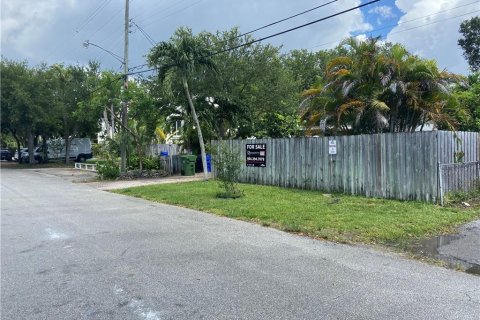 Land in Fort Lauderdale, Florida № 48056 - photo 1