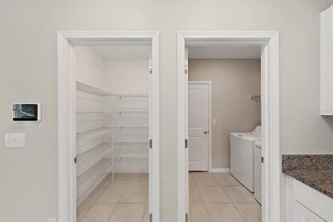 Купить виллу или дом в Гудзон, Флорида 9 комнат, 221.94м2, № 2209790 - фото 16